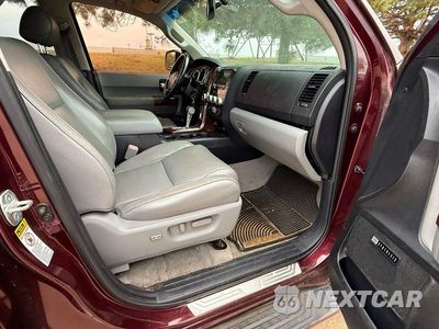 Piąte zdjęcie samochodu w środku: 2008 TOYOTA SEQUOIA LIMITED VIN:5TDBY68A68S011143 - miniatura