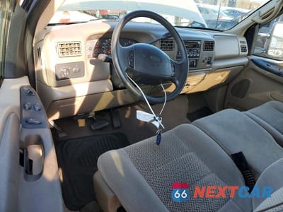 Zdjęcie 8 z 11 samochodu: 2001 FORD F250 SUPER DUTY VIN:3FTNX20L81MA74899 - miniatura