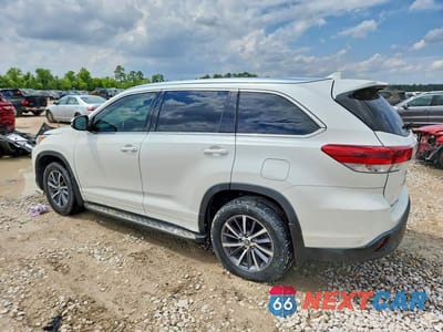 Drugie zdjęcie samochodu z przodu: 2017 TOYOTA HIGHLANDER XLE VIN:5TDKZRFH4HS517133 - miniatura