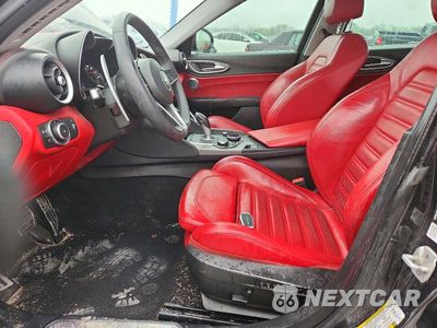 Zdjęcie 7 z 12 samochodu: 2019 ALFA ROMEO GIULIA TI VIN:ZARFANBN0K7608212 - miniatura