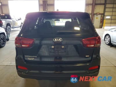 Zdjęcie 6 z 13 samochodu: 2019 KIA SORENTO L VIN:5XYPG4A39KG582364 - miniatura