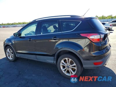 Drugie zdjęcie samochodu z przodu: 2018 FORD ESCAPE SE VIN:1FMCU0GDXJUA11779 - miniatura