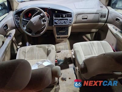 Zdjęcie 8 z 14 samochodu: 2000 TOYOTA SIENNA CE VIN:4T3ZF19C2YU202385 - miniatura