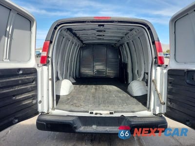 Zdjęcie 10 z 13 samochodu: 2024 CHEVROLET EXPRESS 3500 CARGO DELIVERY VAN VIN:1GCZGHFP0R1254188 - miniatura