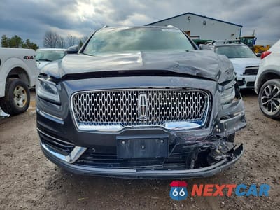 Piąte zdjęcie samochodu w środku: 2019 LINCOLN NAUTILUS RESERVE VIN:2LMPJ8LP7KBL26379 - miniatura