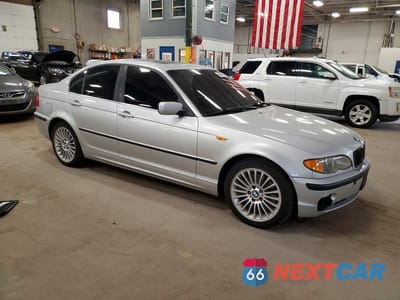 Czwarte zdjęcie samochodu z boku: 2002 BMW 330 XI VIN:WBAEW53412PG19863 - miniatura
