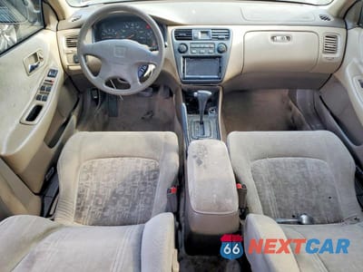 Zdjęcie 8 z 11 samochodu: 1999 HONDA ACCORD EX VIN:JHMCG6676XC035245 - miniatura