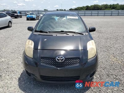 Piąte zdjęcie samochodu w środku: 2007 TOYOTA YARIS BASE VIN:JTDJT903275138551 - miniatura