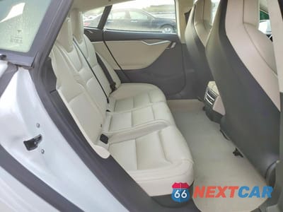Zdjęcie 10 z 12 samochodu: 2018 TESLA MODEL S VIN:5YJSA1E20JF244434 - miniatura