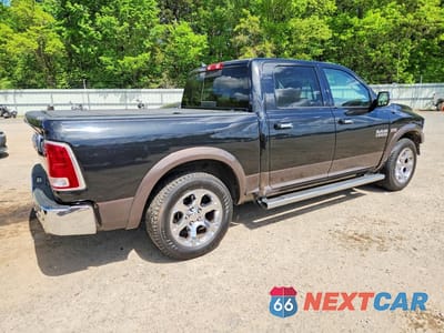 Trzecie zdjęcie samochodu z tyłu: 2018 RAM 1500 LARAMIE VIN:1C6RR6NT0JS143689 - miniatura