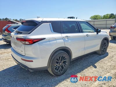 Trzecie zdjęcie samochodu z tyłu: 2023 MITSUBISHI OUTLANDER SE VIN:JA4J3UA89PZ024188 - miniatura