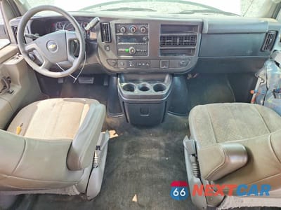 Zdjęcie 8 z 14 samochodu: 2018 CHEVROLET EXPRESS G3500 LT VIN:1GAZGPFG6J1260553 - miniatura