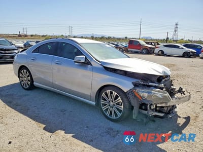 Czwarte zdjęcie samochodu z boku: 2017 MERCEDES-BENZ CLA 250 VIN:WDDSJ4EB8HN445906 - miniatura