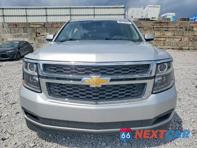 Piąte zdjęcie samochodu w środku: 2018 CHEVROLET SUBURBAN K1500 LT VIN:1GNSKHKC5JR242893 - miniatura
