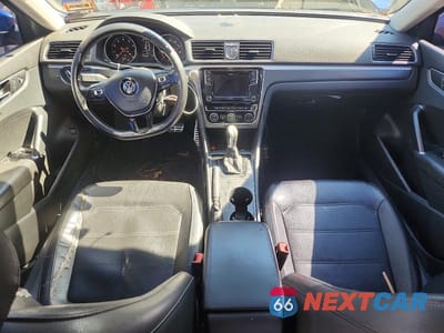 Zdjęcie 8 z 12 samochodu: 2017 VOLKSWAGEN PASSAT R-LINE VIN:1VWDT7A37HC031165 - miniatura