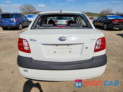 Zdjęcie 6 z 12 samochodu: 2006 KIA RIO BASE VIN:KNADE123X66118477 - miniatura