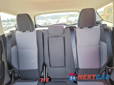 Zdjęcie 10 z 12 samochodu: 2017 FORD ESCAPE SE VIN:1FMCU0GD3HUC27127 - miniatura