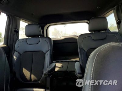 Zdjęcie 10 z 13 samochodu: 2023 JEEP GRAND CHEROKEE L LAREDO VIN:1C4RJKAG0P8842070 - miniatura