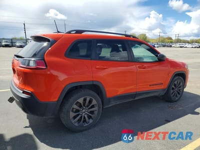 Trzecie zdjęcie samochodu z tyłu: 2021 JEEP CHEROKEE LATITUDE LUX VIN:1C4PJMMN9MD151667 - miniatura