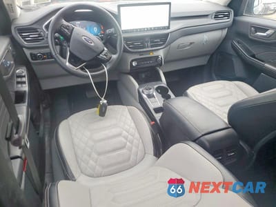 Zdjęcie 8 z 12 samochodu: 2023 FORD ESCAPE PLATINUM VIN:1FMCU9JZXPUA28812 - miniatura