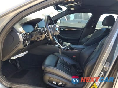 Zdjęcie 7 z 12 samochodu: 2021 BMW 530E VIN:WBA13AG04MCF28779 - miniatura