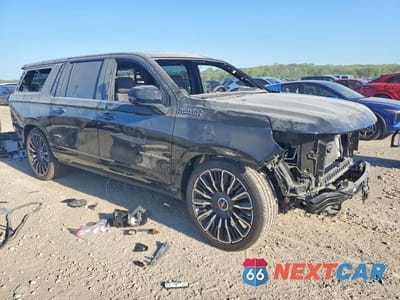 Czwarte zdjęcie samochodu z boku: 2025 CHEVROLET SUBURBAN K1500 HIGH COUNTRY VIN:1GNS6GRL4SR160501 - miniatura