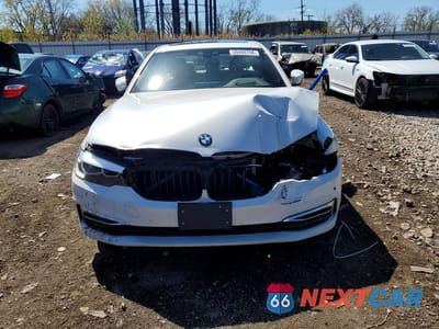 Piąte zdjęcie samochodu w środku: 2018 BMW 540 XI VIN:WBAJE7C57JWA03952 - miniatura