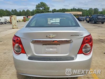 Zdjęcie 6 z 12 samochodu: 2014 CHEVROLET SONIC LT VIN:1G1JC5SH5E4178071 - miniatura