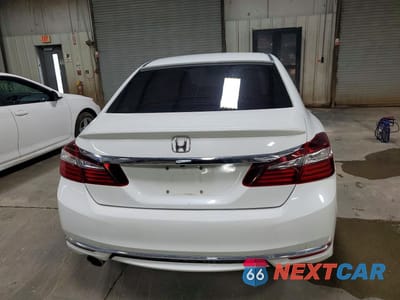 Zdjęcie 6 z 12 samochodu: 2017 HONDA ACCORD SPORT VIN:1HGCR2F65HA183364 - miniatura