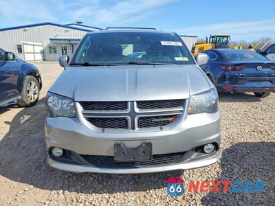 Piąte zdjęcie samochodu w środku: 2019 DODGE GRAND CARAVAN GT VIN:2C4RDGEG5KR739528 - miniatura