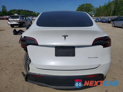 Zdjęcie 6 z 13 samochodu: 2024 TESLA MODEL Y VIN:7SAYGAEE4RF070255 - miniatura