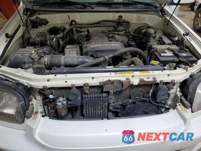 Zdjęcie 11 z 12 samochodu: 2005 TOYOTA SEQUOIA LIMITED VIN:5TDBT48A35S249711 - miniatura