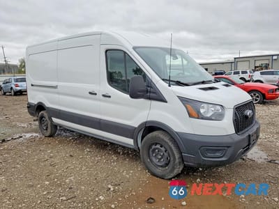 Czwarte zdjęcie samochodu z boku: 2024 FORD TRANSIT T-250 VIN:1FTBR1C81RKA60926 - miniatura