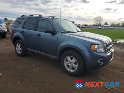 Czwarte zdjęcie samochodu z boku: 2012 FORD ESCAPE XLT VIN:1FMCU0D74CKB64025 - miniatura