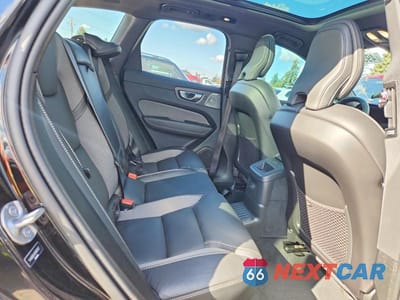 Zdjęcie 11 z 14 samochodu: 2024 VOLVO XC60 ULTIMATE VIN:YV4H60DJ4R1907827 - miniatura