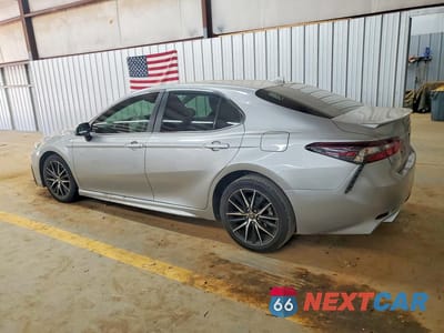 Drugie zdjęcie samochodu z przodu: 2021 TOYOTA CAMRY LE VIN:4T1G11AK5MU598355 - miniatura
