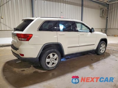 Trzecie zdjęcie samochodu z tyłu: 2012 JEEP GRAND CHEROKEE LAREDO VIN:1C4RJFAG2CC175291 - miniatura