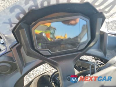 Zdjęcie 7 z 9 samochodu: 2025 KAWASAKI EX650 R VIN:ML5EXER1XSDAF6509 - miniatura