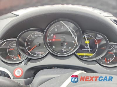 Zdjęcie 9 z 11 samochodu: 2014 PORSCHE CAYENNE VIN:WP1AA2A23ELA00575 - miniatura
