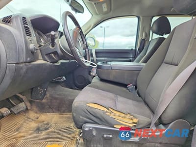 Zdjęcie 7 z 12 samochodu: 2011 CHEVROLET SILVERADO K1500 LT VIN:3GCPKSE38BG369114 - miniatura
