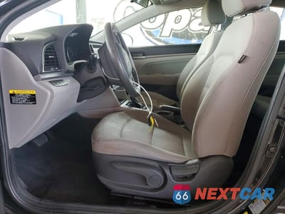 Zdjęcie 7 z 13 samochodu: 2018 HYUNDAI ELANTRA SEL VIN:5NPD84LF3JH291499 - miniatura