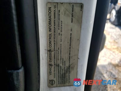 Zdjęcie 10 z 10 samochodu: 2017 VOLVO VNL SEMI TRUCK VIN:4V4N39TG4HN987988 - miniatura