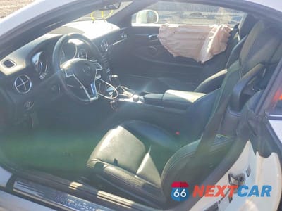 Zdjęcie 7 z 12 samochodu: 2015 MERCEDES-BENZ SLK 250 VIN:WDDPK4HA3FF109903 - miniatura
