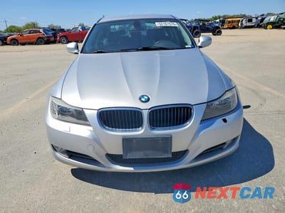 Piąte zdjęcie samochodu w środku: 2011 BMW 328 XI SULEV VIN:WBAPK5G55BNN80193 - miniatura