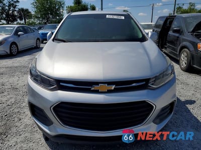 Piąte zdjęcie samochodu w środku: 2019 CHEVROLET TRAX LS VIN:3GNCJKSB4KL291068 - miniatura