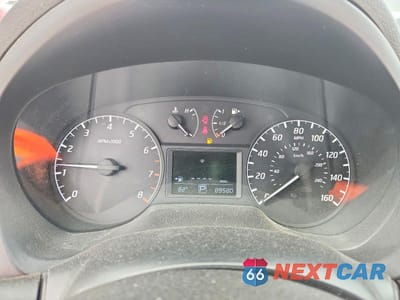 Zdjęcie 9 z 12 samochodu: 2016 NISSAN SENTRA S VIN:3N1AB7AP1GL681921 - miniatura
