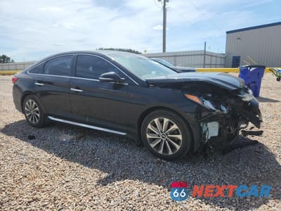 Czwarte zdjęcie samochodu z boku: 2016 HYUNDAI SONATA SPORT VIN:5NPE34AF2GH363596 - miniatura