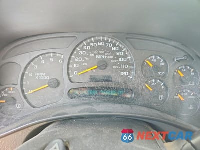 Zdjęcie 9 z 12 samochodu: 2004 GMC NEW SIERRA C3500 VIN:1GDJC34U44E247018 - miniatura