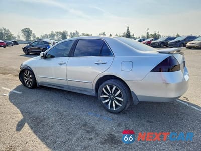 Drugie zdjęcie samochodu z przodu: 2007 HONDA ACCORD LX VIN:1HGCM56437A170013 - miniatura