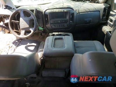 Zdjęcie 8 z 11 samochodu: 2017 CHEVROLET SILVERADO C2500 HEAVY DUTY VIN:1GC1CUEG7HF167652 - miniatura